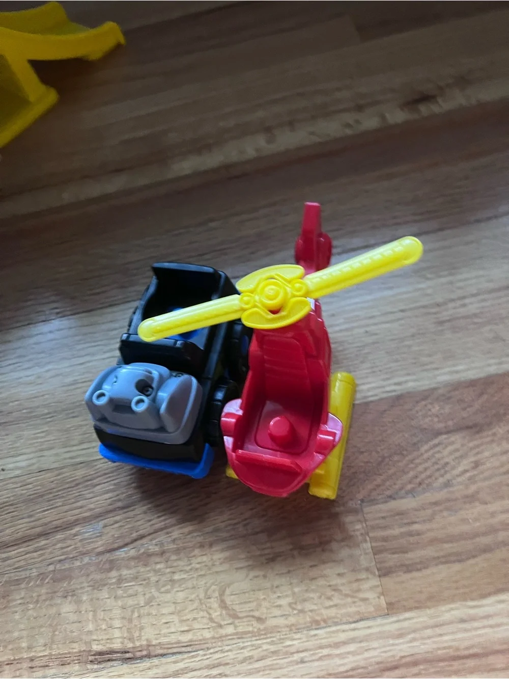 Fisher-Price Little People DC Super Friends Batcave